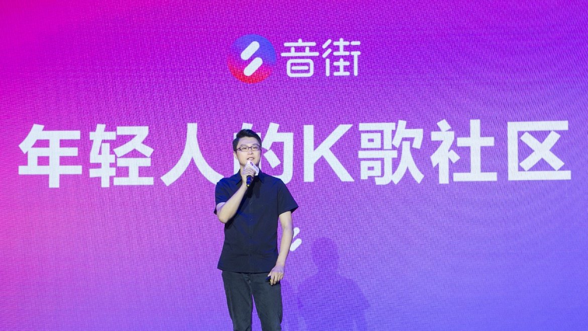 张贺飞